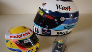 Hakkinen Hamilton Senna replica helmets