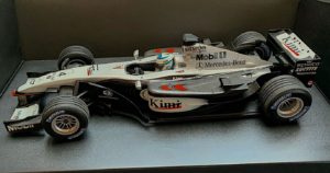 Minichamps McLaren MP4-17 Raikkonen 1:18
