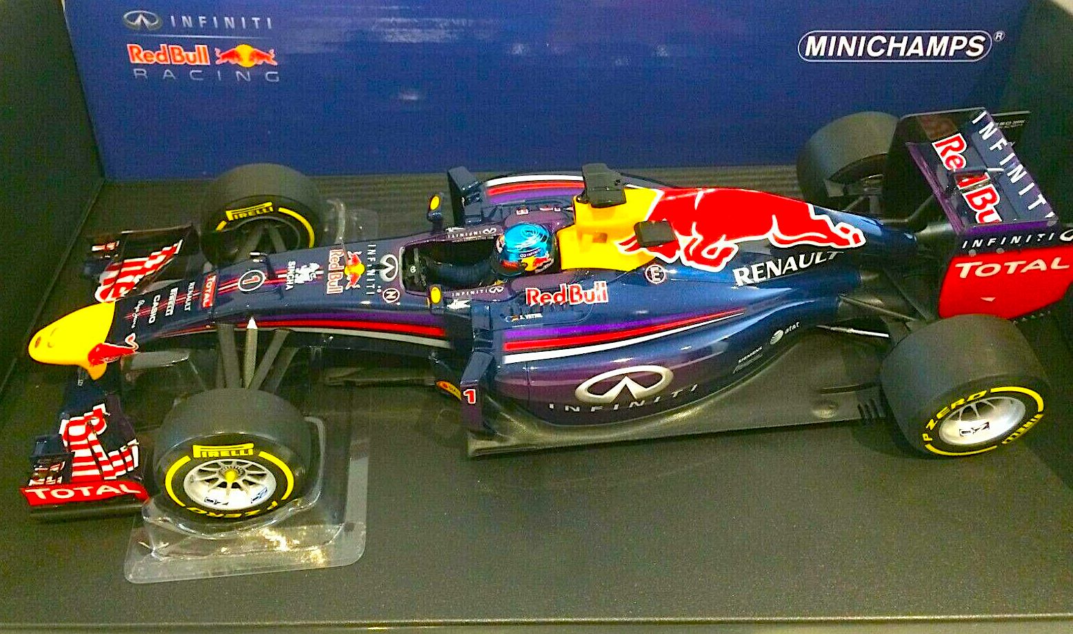 Minichamps Red Bull RB10 Vettel 1:18 | F1-nut.com