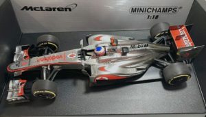 Minichamps McLaren MP4-27 Button 1:18
