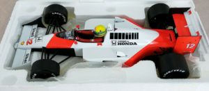 Minichamps McLaren MP4-4 Senna 1:12