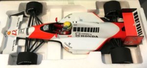 McLaren MP4-5B Senna 1:18
