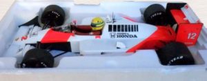 McLaren MP4-4 Senna 1:18