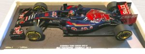 Minichamps Toro Rosso STR10 Verstappen 1:18