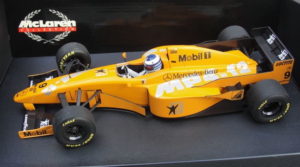 Minichamps McLaren MP4-12 Hakkinen interim 1:18