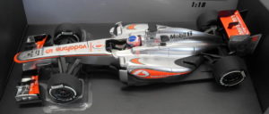 Minichamps McLaren MP4-28 Button 1:18