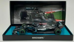 Minichamps Mercedes W11 Lewis 2020 Turkish GP 1:18