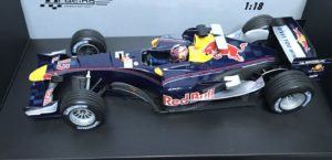 Minichamps Red Bull RB1 Liuzzi 1:18