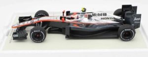 Spark McLaren MP4-30 Button 2015 Chinese GP 1:18