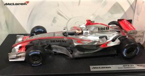 Hotwheels Kimi McLaren MP4-21 1:18